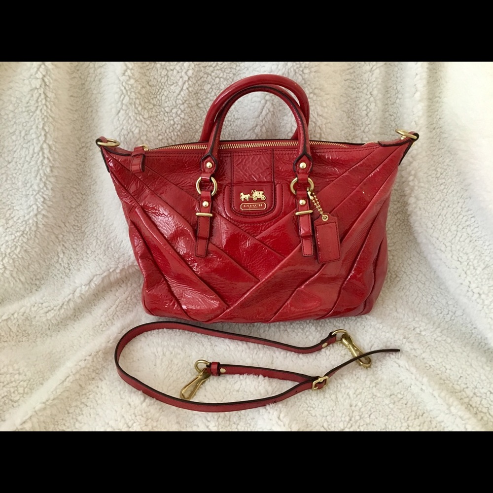 💐SALE💐Coach Red Patent Leather Pleated Bag